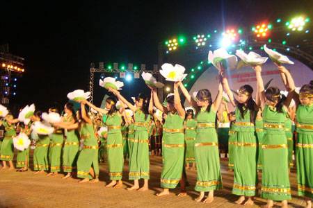 Những Lễ Hội Hấp Dẫn ( P1 )