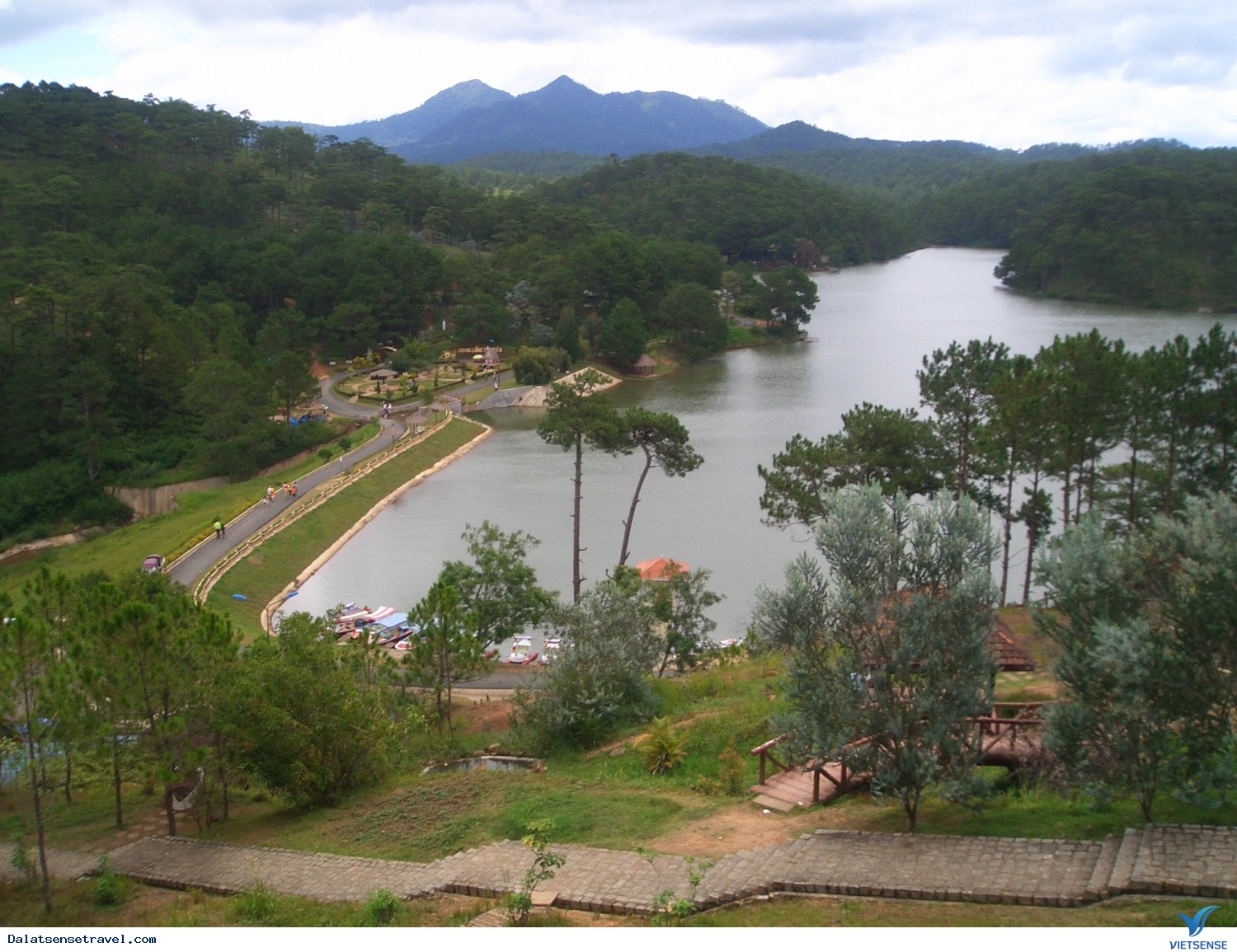 Các Địa Điểm Tham Quan Đà Lạt Hấp Dẫn ( P2 ) - Ảnh 1 Các Địa Điểm Tham Quan Đà Lạt Hấp Dẫn ( P2 ) - Ảnh 1