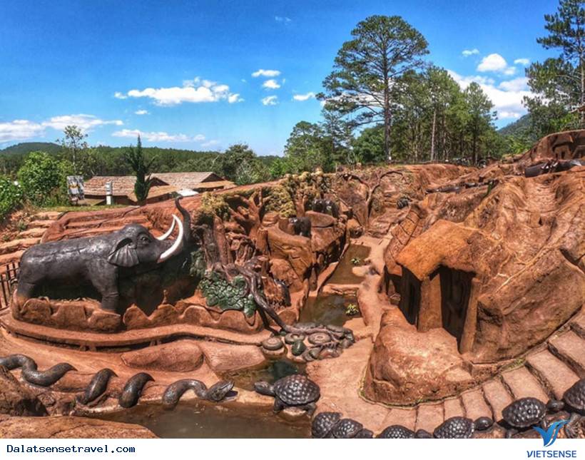 Đường hầm đất sét - Ảnh 1 Đường hầm đất sét - Ảnh 1