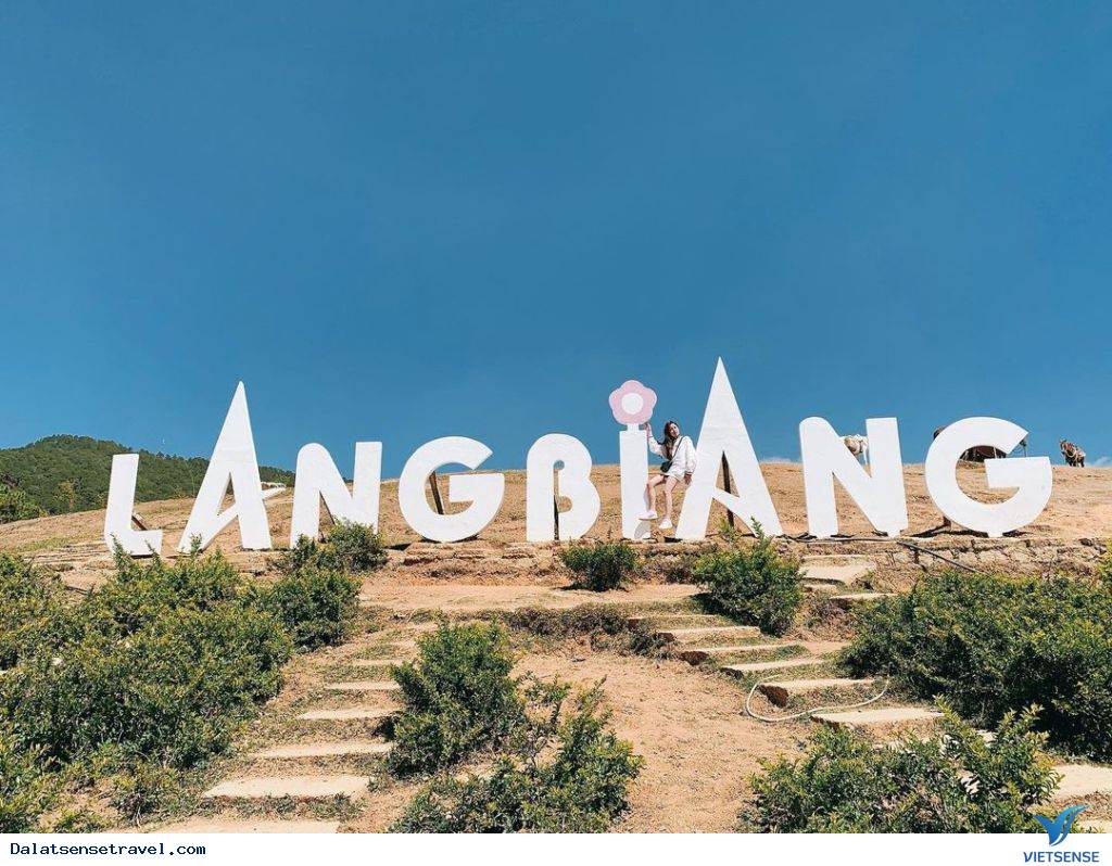 Núi Langbiang Núi Langbiang